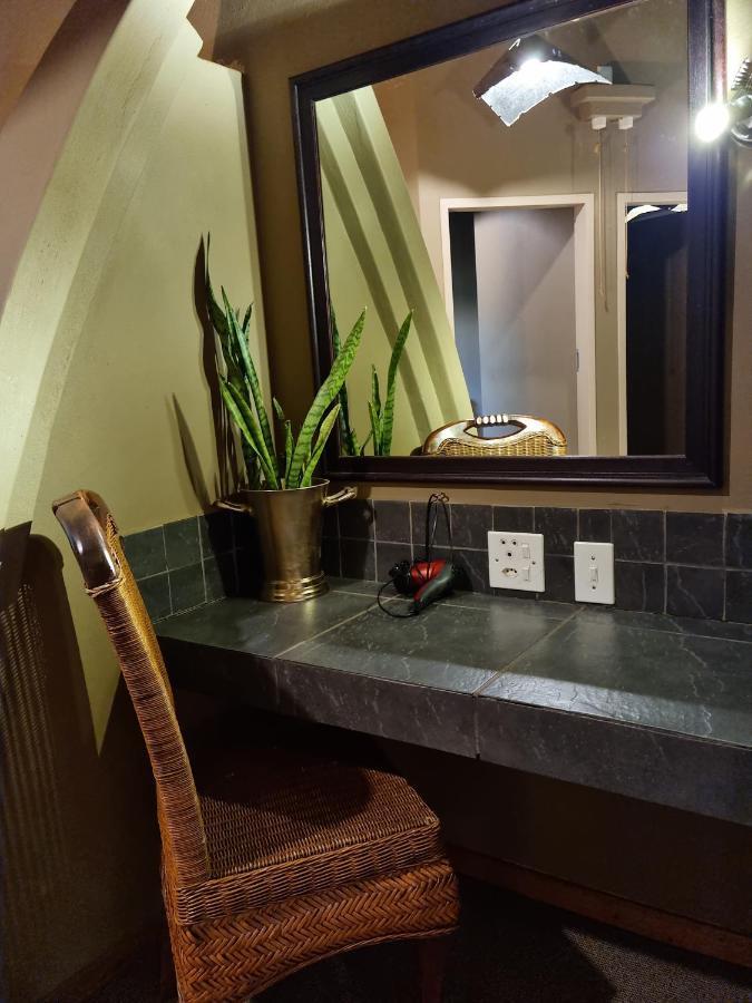 Bass Lake Country Lodge Pretoria-Noord エクステリア 写真